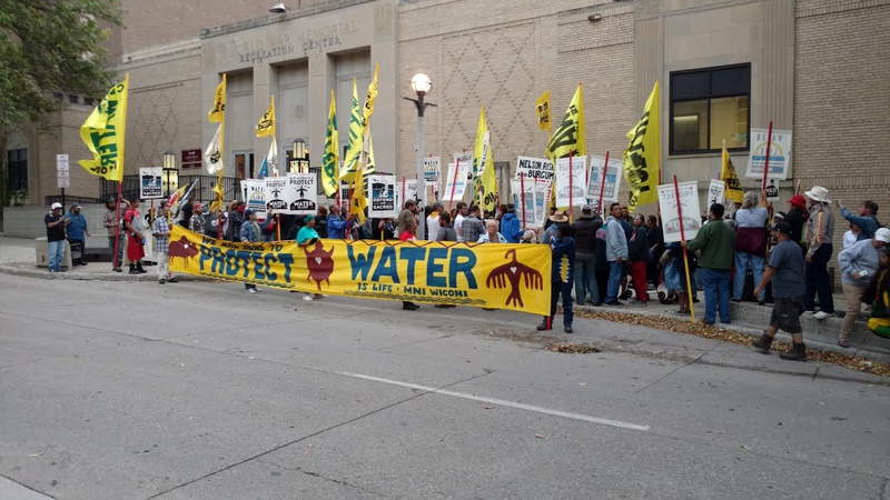 Judges ask tough questions in Dakota Access pipeline appeal