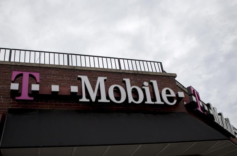 Mobile fined $48M over slowing 'unlimited' data plans