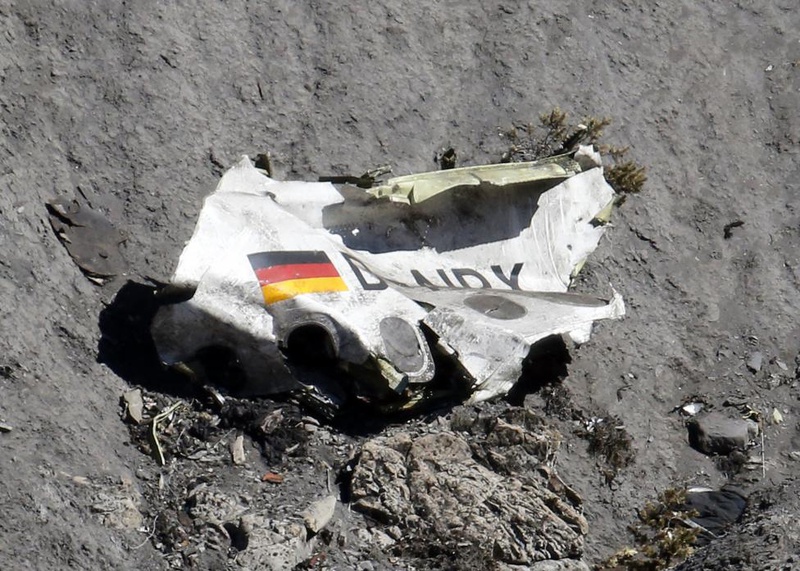 Co-pilot suspected of deliberately crashing Germanwings jet - News.