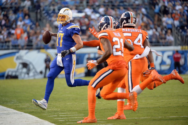Chargers hold on to beat Broncos