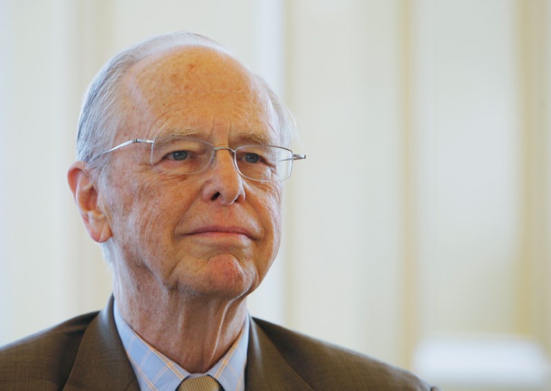 Fidelity Investments' Ned Johnson to retire