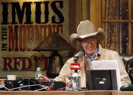 Radio personality Don Imus talks on air during his return to radio in New York, December 3, 2007. REUTERS/Brendan McDermid
Radio personality Don Imus talks on air during his return to radio in New York, December 3, 2007. REUTERS/Brendan McDermid
