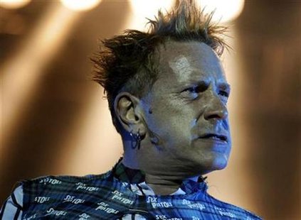 The Sex Pistols lead singer John Lydon, also known as Johnny Rotten, performs at the Azkena Rock Festival in Vitoria, September 5, 2008. REUTERS/Vincent West
The Sex Pistols lead singer John Lydon, also known as Johnny Rotten, performs at the Azkena Rock Festival in Vitoria, September 5, 2008. REUTERS/Vincent West