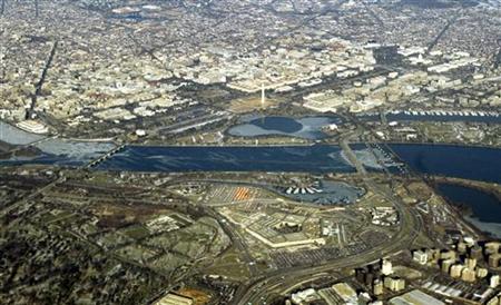 An aerial view of Washington D.C., January 28, 2005, features the major landmarks of the U.S. capital. At bottom center is the Pentagon in Arlington, Virginia, cutting through the middle is the Potomac River, at center is the Washington Monument and towards top right is the U.S. Capitol. REUTERS/Jason Reed
An aerial view of Washington D.C., January 28, 2005, features the major landmarks of the U.S. capital. At bottom center is the Pentagon in Arlington, Virginia, cutting through the middle is the Potomac River, at center is the Washington Monument and towards top right is the U.S. Capitol. REUTERS/Jason Reed