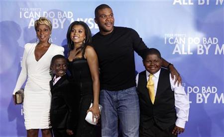 Singer Mary J. Blige, actors Kwesi Boakye, Taraji P. Henson, writer/director/producer/actor Tyler Perry and actor Frederick Siglar (L-R) arrive at the premiere of "I Can Do Bad All by Myself" in New York September 8, 2009. REUTERS/Eric Thayer
Singer Mary J. Blige, actors Kwesi Boakye, Taraji P. Henson, writer/director/producer/actor Tyler Perry and actor Frederick Siglar (L-R) arrive at the premiere of "I Can Do Bad All by Myself" in New York September 8, 2009. REUTERS/Eric Thayer