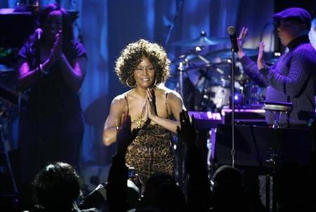 




Whitney Houston thanks the crowd at the conclusion of her performance at the 2009 Grammy Salute to Industry Icons event, honoring Clive Davis in Beverly Hills, California February 7, 2009. REUTERS/Mario Anzuoni

