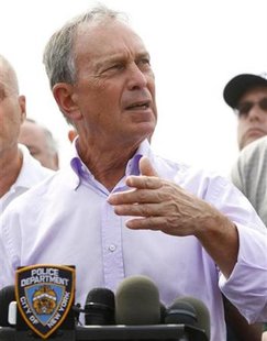 New York Mayor Michael Bloomberg answers questions during a news conference near the site of a crash between a sight seeing helicopter and a small fixed wing aircraft over the Hudson River, in New York, August 8, 2009. REUTERS/Chip East
New York Mayor Michael Bloomberg answers questions during a news conference near the site of a crash between a sight seeing helicopter and a small fixed wing aircraft over the Hudson River, in New York, August 8, 2009. REUTERS/Chip East