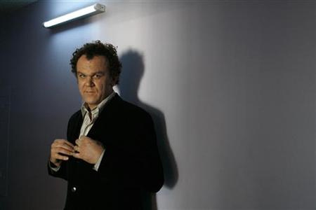 Actor John C. Reilly, star of the film "Walk Hard: The Dewey Cox Story", poses for a portrait in Los Angeles December 1, 2007. REUTERS/Mario Anzuoni
Actor John C. Reilly, star of the film "Walk Hard: The Dewey Cox Story", poses for a portrait in Los Angeles December 1, 2007. REUTERS/Mario Anzuoni