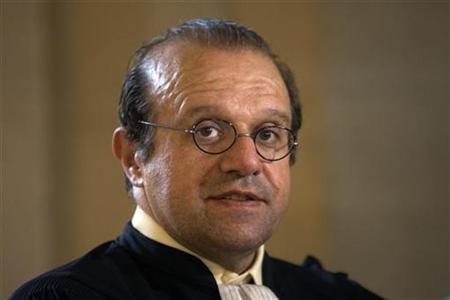 Herve Temime, lawyer of Polish-born film director Roman Polanski, is seen at the trial, called the "Clearstream Affair", at the courthouse in Paris on September 29, 2009. REUTERS/Charles Platiau
Herve Temime, lawyer of Polish-born film director Roman Polanski, is seen at the trial, called the "Clearstream Affair", at the courthouse in Paris on September 29, 2009. REUTERS/Charles Platiau