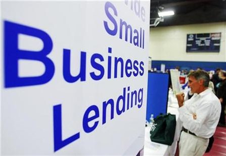 Current and prospective small business owners talk to vendors with information about state, federal, and private funding resources at a Small Business Financing Fair in Manchester, New Hampshire June 29, 2009. REUTERS/Brian Snyder
Current and prospective small business owners talk to vendors with information about state, federal, and private funding resources at a Small Business Financing Fair in Manchester, New Hampshire June 29, 2009. REUTERS/Brian Snyder
