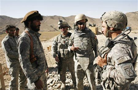 Soldiers from the U.S. Army's Alpha Company, 3rd brigade of 10th Mountain Division based in Fort Drum, New York, meet with Afghan Army commanders in front of their base in Pengram district, Logar province October 14, 2009. REUTERS/Nikola Solic
Soldiers from the U.S. Army's Alpha Company, 3rd brigade of 10th Mountain Division based in Fort Drum, New York, meet with Afghan Army commanders in front of their base in Pengram district, Logar province October 14, 2009. REUTERS/Nikola Solic