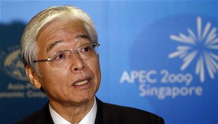 Japan's Trade Minister Masayuki Naoshima speaks at a news conference during the APEC Summit in Singapore November 11, 2009 REUTERS/Michael Fiala
Japan's Trade Minister Masayuki Naoshima speaks at a news conference during the APEC Summit in Singapore November 11, 2009 REUTERS/Michael Fiala