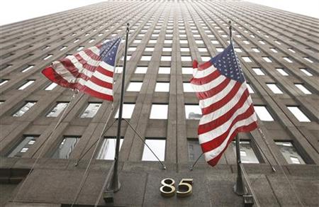 Flags fly outside of the Goldman Sachs headquarters building in the financial district of New York in this May 8, 2009 file photo. REUTERS/Lucas Jackson
Flags fly outside of the Goldman Sachs headquarters building in the financial district of New York in this May 8, 2009 file photo. REUTERS/Lucas Jackson