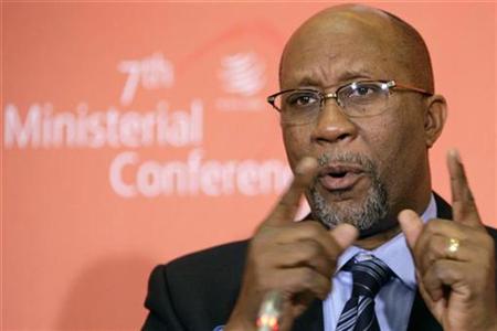 
U.S. Trade Representative Ron Kirk gestures during the closing news conference of the 7th WTO ministerial meeting in Geneva December 2, 2009. REUTERS/Valentin Flauraud
