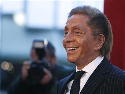 Italian fashion designer Valentino Garavani poses as he arrives for the West Coast premiere of the documentary "Valentino: The Last Emperor" at the Los Angeles County Museum of Art (LACMA) in Los Angeles in this April 1, 2009 file photo. REUTERS/Mario Anzuoni HEADSHOT)
Italian fashion designer Valentino Garavani poses as he arrives for the West Coast premiere of the documentary "Valentino: The Last Emperor" at the Los Angeles County Museum of Art (LACMA) in Los Angeles in this April 1, 2009 file photo. REUTERS/Mario Anzuoni HEADSHOT)