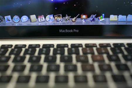 The keyboard and applications on an Apple MacBook Pro are shown at the Apple retail store in San Francisco, California in this July 21, 2009 file photo. REUTERS/Robert Galbraith
The keyboard and applications on an Apple MacBook Pro are shown at the Apple retail store in San Francisco, California in this July 21, 2009 file photo. REUTERS/Robert Galbraith