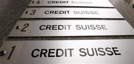 Credit Suisse signs are placed beside the entrance of an office building in Zurich October 22, 2009. REUTERS/Arnd Wiegmann
Credit Suisse signs are placed beside the entrance of an office building in Zurich October 22, 2009. REUTERS/Arnd Wiegmann