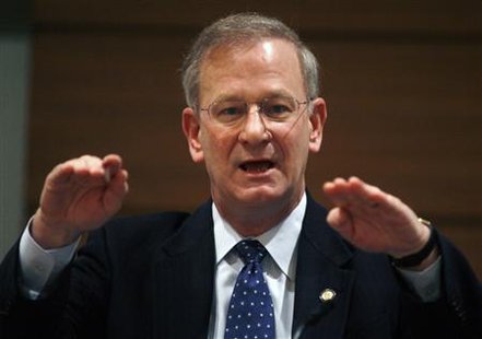 Kansas City Federal Reserve President Thomas Hoenig speaks regarding "Ending Government Bailouts" at the American Economic Association Conference in Atlanta, Georgia January 5, 2010. REUTERS/Tami Chappell
Kansas City Federal Reserve President Thomas Hoenig speaks regarding "Ending Government Bailouts" at the American Economic Association Conference in Atlanta, Georgia January 5, 2010. REUTERS/Tami Chappell