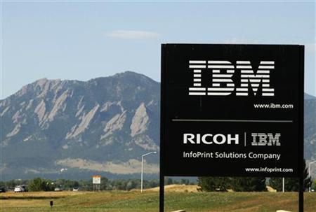 The sign at the IBM facility near Boulder, Colorado is seen with the Boulder Flatiron mountains in the background, September 8, 2009. REUTERS/Rick Wilking
The sign at the IBM facility near Boulder, Colorado is seen with the Boulder Flatiron mountains in the background, September 8, 2009. REUTERS/Rick Wilking