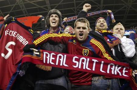 
Real Salt Lake fans celebrate after the team won their MLS Cup '09 championship match against Los Angeles Galaxy in Seattle, Washington November 22, 2009. REUTERS/Marcus Donner
