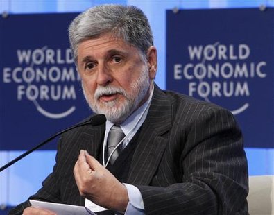 Brazil's Foreign Minister Celso Amorim attends a session at the World Economic Forum (WEF) in Davos January 28, 2010. REUTERS/Arnd Wiegmann
Brazil's Foreign Minister Celso Amorim attends a session at the World Economic Forum (WEF) in Davos January 28, 2010. REUTERS/Arnd Wiegmann