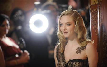 Actress Amanda Seyfried attends the HBO after party for the 67th annual Golden Globe Awards in Beverly Hills, California January 17, 2010. REUTERS/Phil McCarten
Actress Amanda Seyfried attends the HBO after party for the 67th annual Golden Globe Awards in Beverly Hills, California January 17, 2010. REUTERS/Phil McCarten