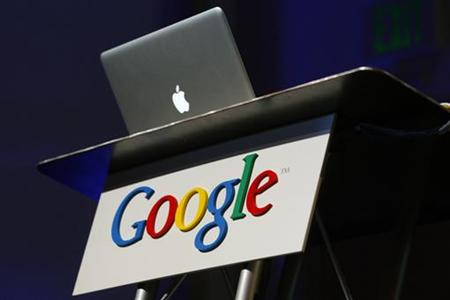 
An Apple computer is shown on Google's company campus in Mountain View, California February 9, 2010. REUTERS/Robert Galbraith
