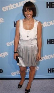 
Actress Constance Zimmer attends the premiere of the fifth season of "Entourage" presented by HBO at the Ziegfeld Theater in New York September 3, 2008. REUTERS/Joshua Lott
