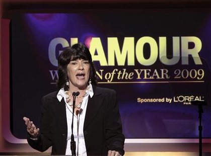 
Journalist Christiane Amanpour presents a 2009 Glamour Women of the Year award during the magazine's annual award show in New York in this November 9, 2009 file photo. REUTERS/Lucas Jackson/Files
