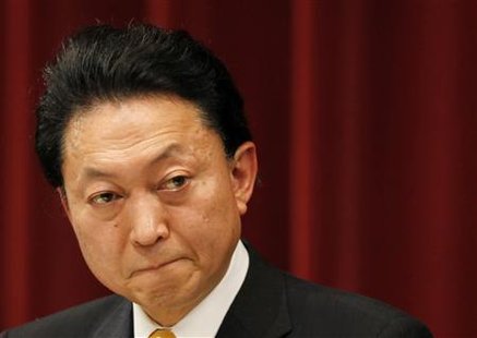 Japan's Prime Minister Yukio Hatoyama listens to a reporter's question during a news conference in Tokyo March 26, 2010. REUTERS/Yuriko Nakao
Japan's Prime Minister Yukio Hatoyama listens to a reporter's question during a news conference in Tokyo March 26, 2010. REUTERS/Yuriko Nakao