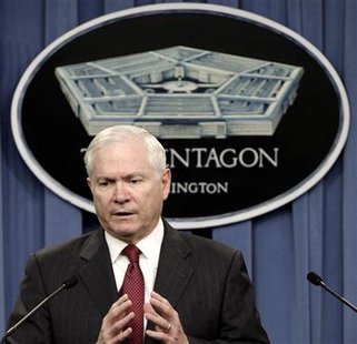 Secretary of Defense Robert Gates speaks during a news briefing on the new Nuclear Posture Review at the Pentagon in Washington April 6, 2010. REUTERS/Yuri Gripas
Secretary of Defense Robert Gates speaks during a news briefing on the new Nuclear Posture Review at the Pentagon in Washington April 6, 2010. REUTERS/Yuri Gripas