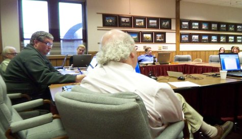 School Board members listen during Tuesday's meeting School Board members listen during Tuesday's meeting