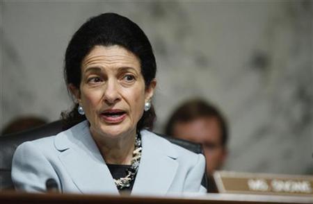 Senator Olympia Snowe (R-ME), member of the Senate Finance Committee, votes with a verbel "Aye" as the Committee passes the Democratic healthcare reform bill with a 14-9 vote, October 13, 2009 on Capitol Hill in Washington. REUTERS/Jason Reed
Senator Olympia Snowe (R-ME), member of the Senate Finance Committee, votes with a verbel "Aye" as the Committee passes the Democratic healthcare reform bill with a 14-9 vote, October 13, 2009 on Capitol Hill in Washington. REUTERS/Jason Reed