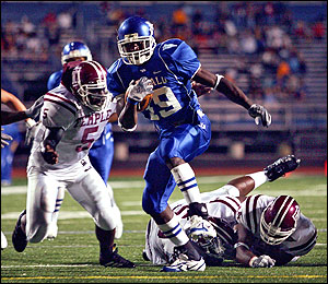 Buffalo running back James Starks, the Green Bay Packers 6th round pick (courtesy of Wordpress.com) Buffalo running back James Starks, the Green Bay Packers 6th round pick (courtesy of Wordpress.com)