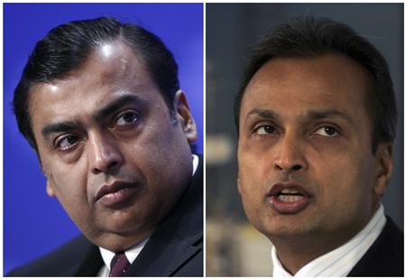 Mukesh Ambani (L), chief of India's Reliance Industries, and Anil Ambani, chairman of Reliance Communications, are pictured in this combination image of file photos. REUTERS/Denis Balibouse/Adeel Halim
Mukesh Ambani (L), chief of India's Reliance Industries, and Anil Ambani, chairman of Reliance Communications, are pictured in this combination image of file photos. REUTERS/Denis Balibouse/Adeel Halim
