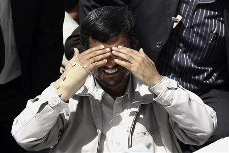 
Iran's President Mahmoud Ahmadinejad gestures in Kerman, 1,064 km (661 miles) south of Tehran, May 26, 2010. REUTERS/Fars News/Hamed Malekpour
