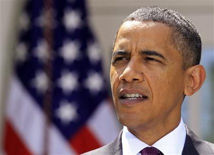 
President Barack Obama makes remarks on the Senate campaign finance reform vote in the Rose Garden at the White House in Washington July 26, 2010. REUTERS/Jim Young
