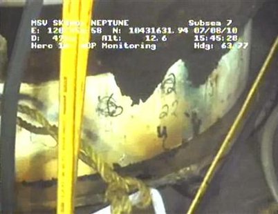 The containment capping stack is seen in this close-up image captured from a BP live video feed from the Gulf of Mexico, August 7, 2010. REUTERS/BP/Handout
The containment capping stack is seen in this close-up image captured from a BP live video feed from the Gulf of Mexico, August 7, 2010. REUTERS/BP/Handout