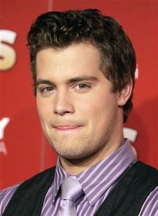 Levi Johnston poses at a party in West Hollywood, California in this November 18, 2009 file photo. REUTERS/Fred Prouser/Files
Levi Johnston poses at a party in West Hollywood, California in this November 18, 2009 file photo. REUTERS/Fred Prouser/Files
