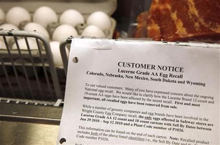 A sign in the egg case at a local Safeway grocery store details Lucerne brand eggs that have been recalled at the store in Golden, Colorado August 21, 2010. REUTERS/Rick Wilking
A sign in the egg case at a local Safeway grocery store details Lucerne brand eggs that have been recalled at the store in Golden, Colorado August 21, 2010. REUTERS/Rick Wilking