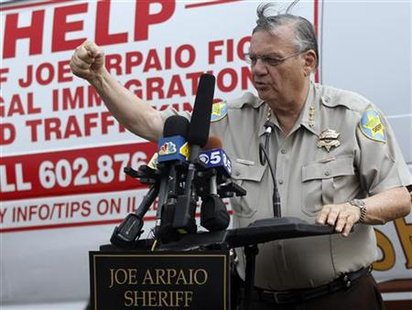 
Maricopa County Sheriff Joe Arpaio talks with the media before an organized crime sweep in Phoenix, Arizona, July 29, 2010.REUTERS/Rick Scuteri
