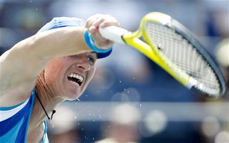 
Svetlana Kuznetsova of Russia serves against Anastasija Sevastova of Latvia during the U.S. Open tennis tournament in New York, September 2, 2010. REUTERS/Jessica Rinaldi
