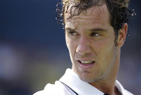 
Richard Gasquet of France pauses during his match against Nikolay Davydenko of Russia at the U.S. Open tennis tournament in New York, September 2, 2010. REUTERS/Jessica Rinaldi
