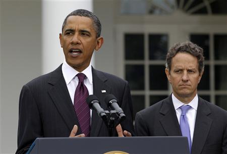 
President Barack Obama delivers remarks on the latest employment statistics released on Friday, alongside Treasury Secretary Tim Geithner in the Rose Garden of the White House, September 3, 2010. REUTERS/Jason Reed
