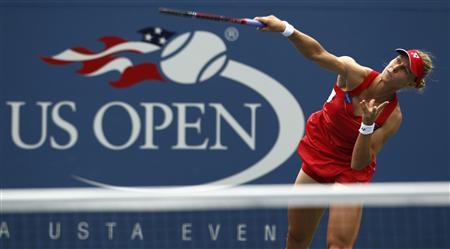 
Elena Dementieva of Russia serves during her match against Daniela Hantuchova of Slovakia at the U.S. Open tennis tournament in New York, September 3, 2010. REUTERS/Kevin Lamarque

