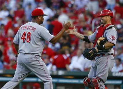 
Cincinnati Reds relief pitcher Francisco Cordero (L) and catcher Ryan Hanigan celebrate their victory in their MLB National League baseball game against the St. Louis Cardinals in St. Louis, Missouri, September 4, 2010. REUTERS/Sarah Conard
