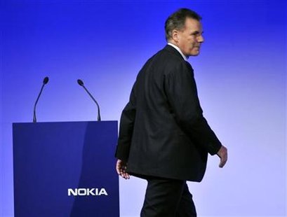 
Nokia's CEO Olli-Pekka Kallasvuo leaves the stage after his speech during Capital Markets Day at Dipoli Conference Centre in Espoo in this December 2, 2009 file photo. REUTERS/Lehtikuva/ Pekka Sakki

