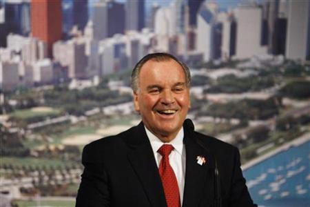 
Chicago's Mayor Richard Daley speaks during a dinner in support of Chicago's bid to host the 2016 Summer Olympics in Copenhagen September 30, 2009. U REUTERS/Charles Dharapak/Pool
