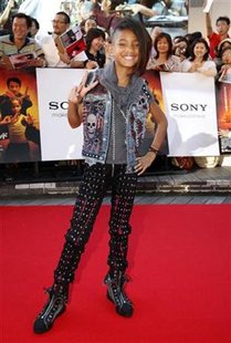 
Willow, daughter of actor and producer Will Smith, poses at the Japanese premiere of "The Karate Kid" in Tokyo August 5, 2010. REUTERS/Issei Kato
