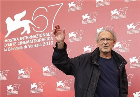
Director Monte Hellman poses during a photocall for the movie "Road to nowhere" at the 67th Venice Film Festival September 10, 2010. REUTERS/Tony Gentile

